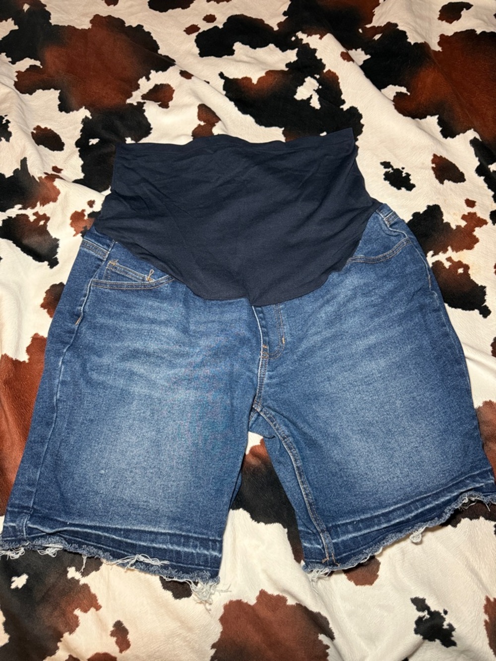 Time and Tru Maternity Shorts Size Large